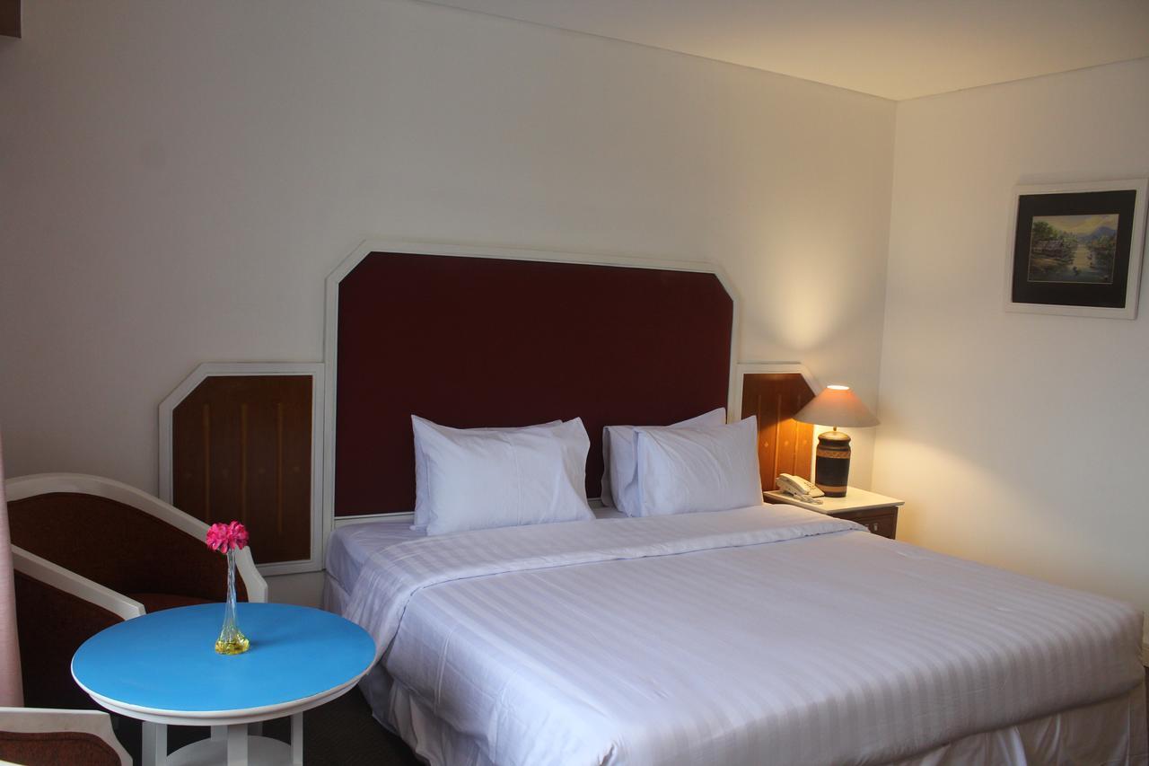 Arnava Hotel Senen Jakarta Extérieur photo