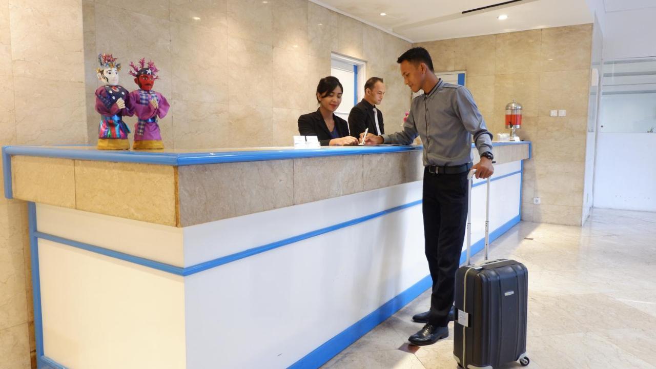 Arnava Hotel Senen Jakarta Extérieur photo