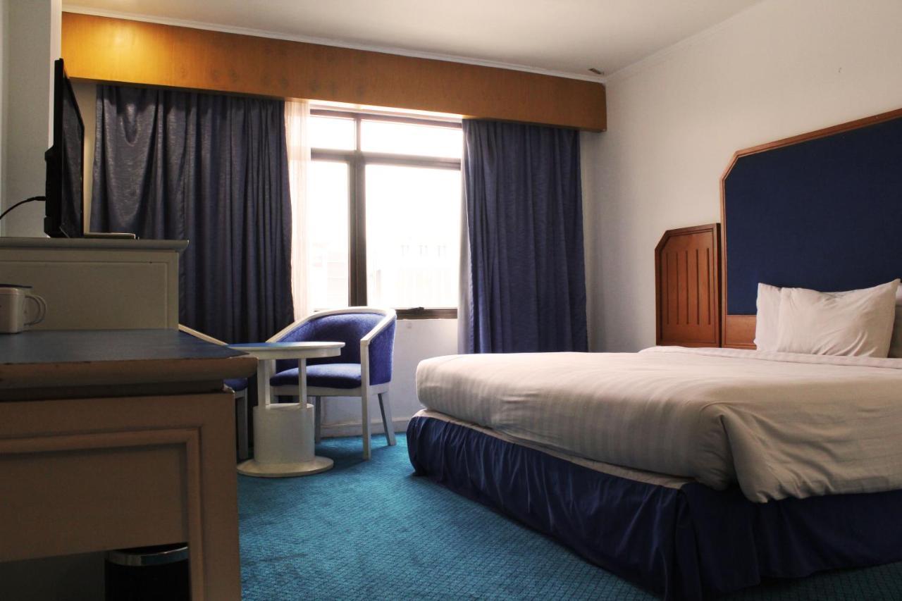 Arnava Hotel Senen Jakarta Extérieur photo