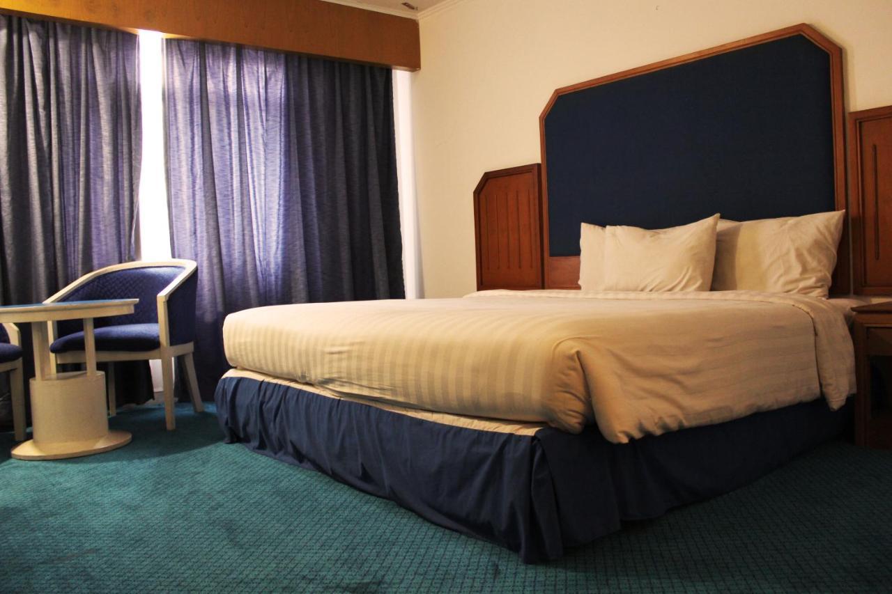 Arnava Hotel Senen Jakarta Extérieur photo